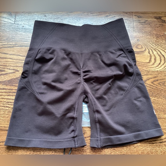 Oner Active OG 70% Cocoa Effortless Shorts - Picture 6 of 9